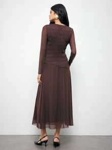Maija Gaun Panjang Elegan Wanita Warna Polos Leher Bulat dengan Detail Jala Kontras dan Lipit - Coklat tua - View 3
