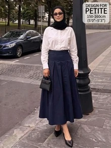 SHEIN PETITE تنورة نسائية بلون موحد مطوية كاجوال متعددة الاستخدامات للارتداء اليومي - أزرق بحري - مشاهدة 8