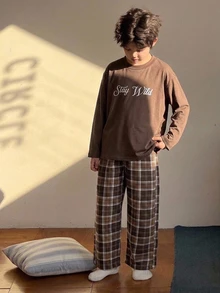 Dazy Kids 青少年男孩字母印花長袖上衣與格紋長褲居家休閒套裝 - 棕色 - 查看 1