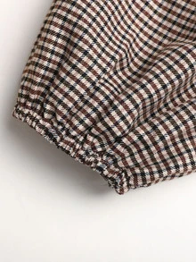 SHEIN 青少年女孩休閒通勤對比色 Polo 領修身寬鬆半開襟拼接 A 字裙擺荷葉邊飾精緻小 Logo 刺繡棕色梭織格紋長袖泡泡袖娃娃領拼色洋裝 返校季卡其色萬聖節 - 卡其色 - 查看 5