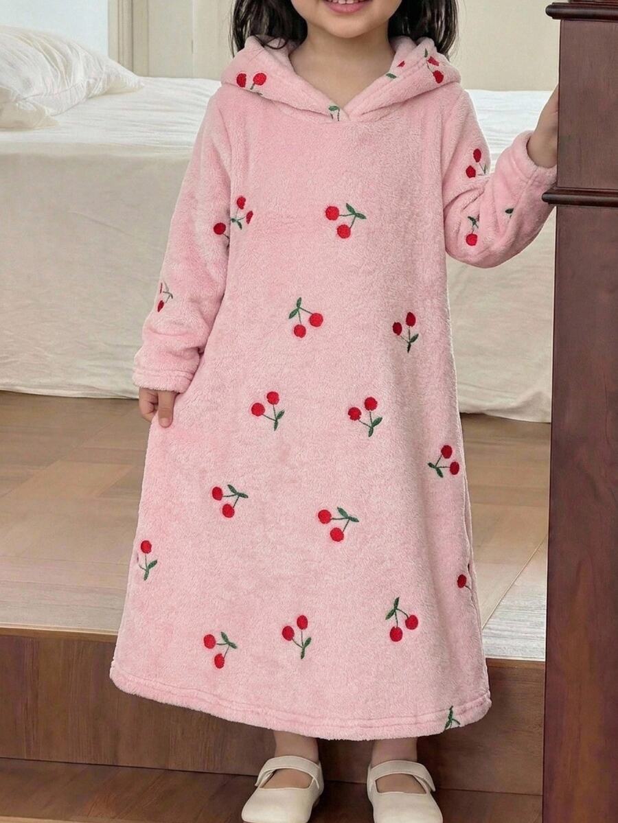 SHEIN KidsYoung 女孩秋冬休閒甜美櫻桃印花保暖內裡加厚雙面珊瑚絨連帽長款家居服睡裙 粉色兒童睡衣 - 淺粉色 - 查看 1