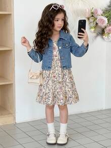 SHEIN Elladie kids 2件組少女新時尚牛仔工裝長袖夾克＋彈性腰A字分層花卉印花細肩帶洋裝套裝，休閒度假復古穿搭 - 彩色 - 查看 5