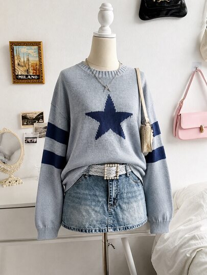 SHEIN 1 pieza Suéter de punto para adolescentes con cuello redondo, Body gris con patrón jacquard de estrellas azul marino, mangas a rayas con patchwork, estilo preppy casual, grosor regular, dobladillo limpio, puños ajustados, elegante y duradero para uso diario, escuela, salidas y viajes, esencial para otoño/invierno