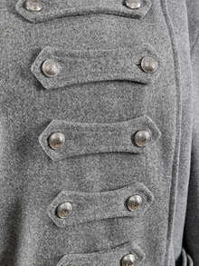 Amplova Chaqueta tipo gabardina estilo Nizi para mujer con cinturón, botones, tiras finas, nudo de cintura ultra bajo, corte holgado - Gris - Ver 13