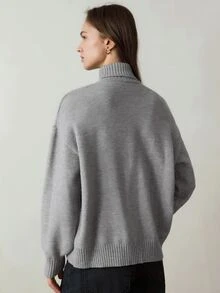 Dazy-Less Sweater Rajut Longgar Bergaris Lengan Panjang Leher Bulat Warna Abu-abu Polos untuk Wanita, Kasual, dan Cocok untuk Bisnis dan Kasual. - Grey - View 2