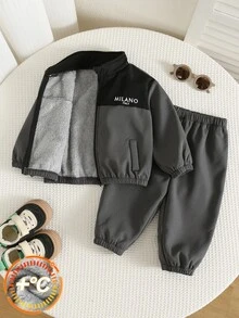 SHEIN 中性嬰兒男孩/女孩幼兒 2件組秋冬加厚抓絨內裡拼色立領夾克與運動衫套裝，嬰兒冬季服飾運動服 - 黑色 - 查看 3