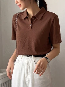 Dazy-Less 女款寬鬆休閒端莊 Polo 領短袖鈕扣開襟咖啡棕純色 100% 純棉 T 恤 辦公室夏季款 - 咖啡棕 - 查看 5