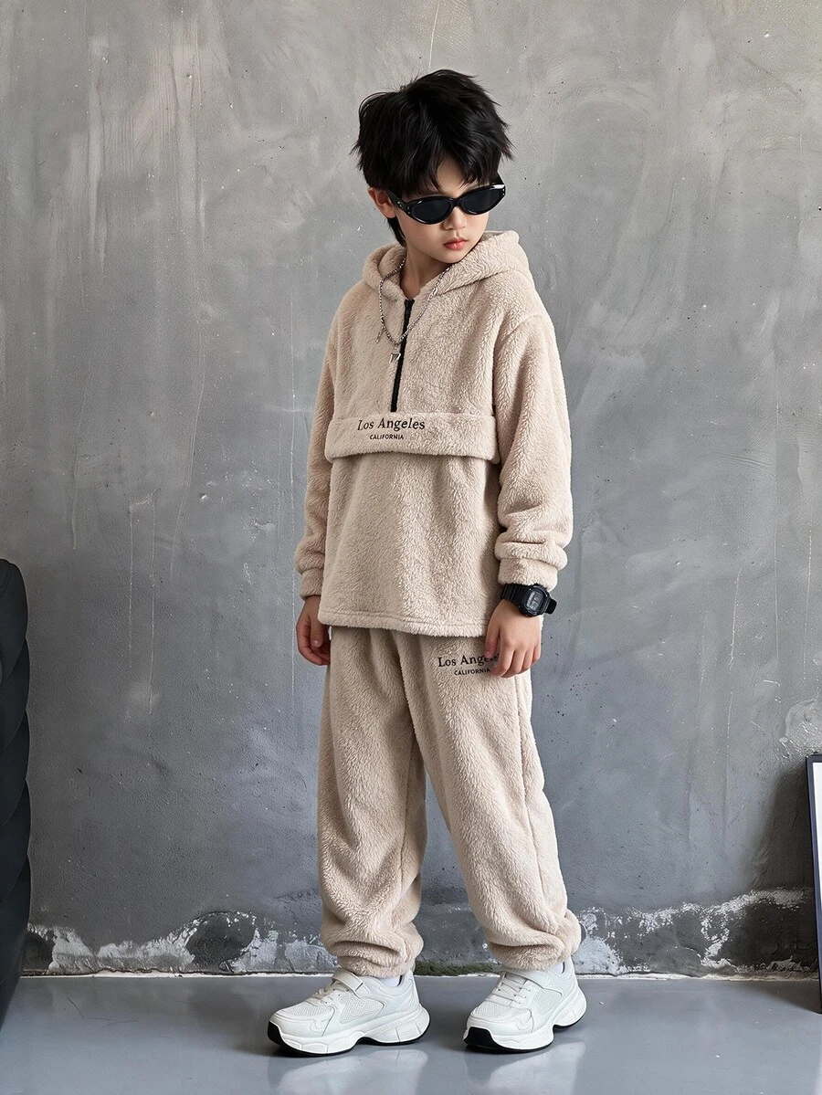 SHEIN 2件組兒童青少年男孩休閒日常百搭舒適毛絨拼接連帽半拉鍊長袖衛衣與寬鬆收口針織褲保暖內裡加厚運動套裝