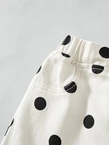 SHEIN Genkimix Kids 2件組女童復古甜酷風米色底黑大波點印花挺括梭織翻領單排扣胸袋落肩長袖短版夾克＋高腰寬腿長褲套裝，適中厚度，寬鬆不束縛，適合日常出遊、開學季、購物、拍照、旅行，春秋百搭牛仔套裝 - 杏色 - 查看 4