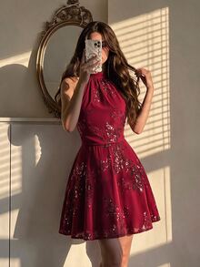 SHEIN MOD 女款性感辣妹亮片抓褶掛脖綁帶洋裝 - 酒紅色 - 查看 3