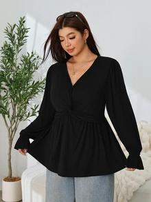 Solflare Plus Size Front Knot Ruched V-Neck Elegant T-Shirt - Black - View 4