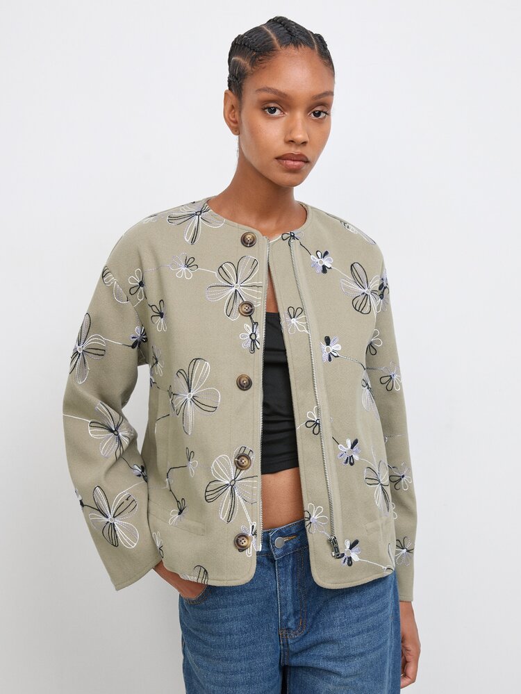 Maija 軍綠色秋冬女款刺繡羊毛外套，百褶下擺，都市休閒度假風 - 軍綠色 - 查看 2