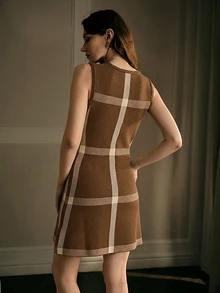 MOTF PREMIUM CHECKERED SLEEVELESS KNIT DRESS - Khaki - View 3