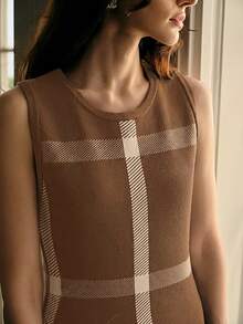 MOTF PREMIUM CHECKERED SLEEVELESS KNIT DRESS - Khaki - View 2