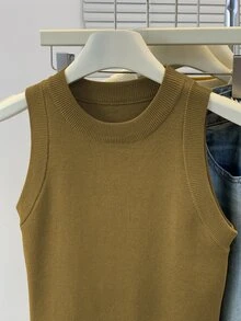 SHEIN Women's Solid Color Minimalist Sleeveless Knit Tank Top, Casual Everyday Wear - Army Green - View 4