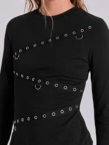 ROMWE Y2K Dark Punk Hot Girl Metal Eyelet Webbing Decor Women Slim Fit Long Sleeve T-Shirt - Black - View 2