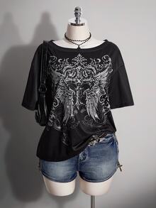 SHEIN ICON Kaos Wanita Ukuran Besar Motif Salib Gotik - Hitam - View 3
