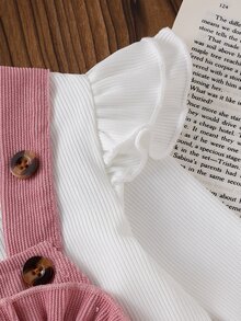SHEIN Vintaside Kids 女嬰 2 件組上衣套裝 春秋冬季休閒針織長袖吊帶褲 日常穿搭 卡其米色印花套裝 - 粉色 - 查看 11