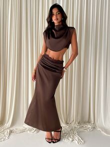 Aloruh Sexy Girl Black Party Outing Stand Collar Ruched Lace Patchwork Cap Sleeve Cropped Top + Lace Patchwork Boning Pressed Line Mini Dress - Black - View 4