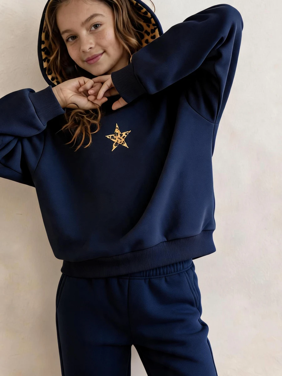 SHEIN 青少年女孩長袖抓絨秋季休閒街頭風豹紋人造毛帽子，五角星與豹紋印花圖案，街頭風
