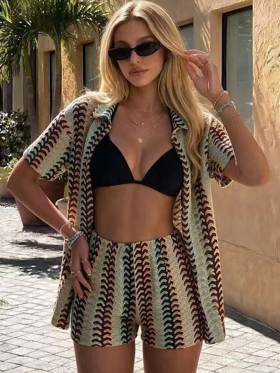 SHEIN Swim 春夏高端优雅新款彩色梭织短袖开衫配短裤度假风女士泳装套装