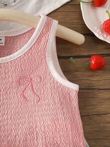 SHEIN Baby Girl Sweet Bow Embroidery Tank Top Set, Contrast Trim Sleeveless Top + Bow Denim Shorts, Summer - Pink - View 4