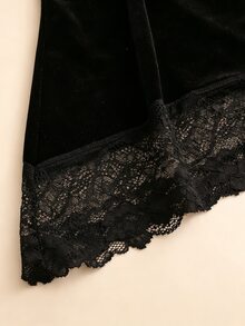 SHEIN 女款優雅性感秋冬天鵝絨蕾絲拼接黑色上衣，適合外出、夜生活、通勤、派對、辦公室穿著，復古萬聖節風格 - 黑色 - 查看 5