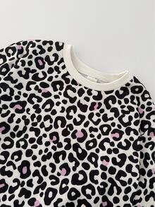 THE HAPPY LOOK 2pcs Young Girl Leopard Print Knit Soft Crew Neck Long Sleeve Pullover Sweatshirt And Elastic Waist Jogger Pants Set - Apricot - View 4