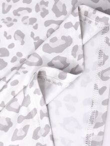 SHEIN Sparklyn تي شيرت طويل الأكمام بطبعة نمر كاملة للبنات، ياقة دائرية وأكتاف منسدلة وقصة فضفاضة قصيرة، طبقة داخلية أساسية كاجوال للمراهقات - متعدد الألوان - مشاهدة 4