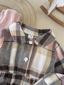 SHEIN 2件組女嬰粉色保暖內裡無袖蝴蝶結背心上衣 + 格紋領長袖襯衫洋裝 A字收腰休閒可愛甜美時尚優雅韓風套裝，適合春秋日常穿著、旅行、度假、派對等場合 - 粉色 - 查看 5
