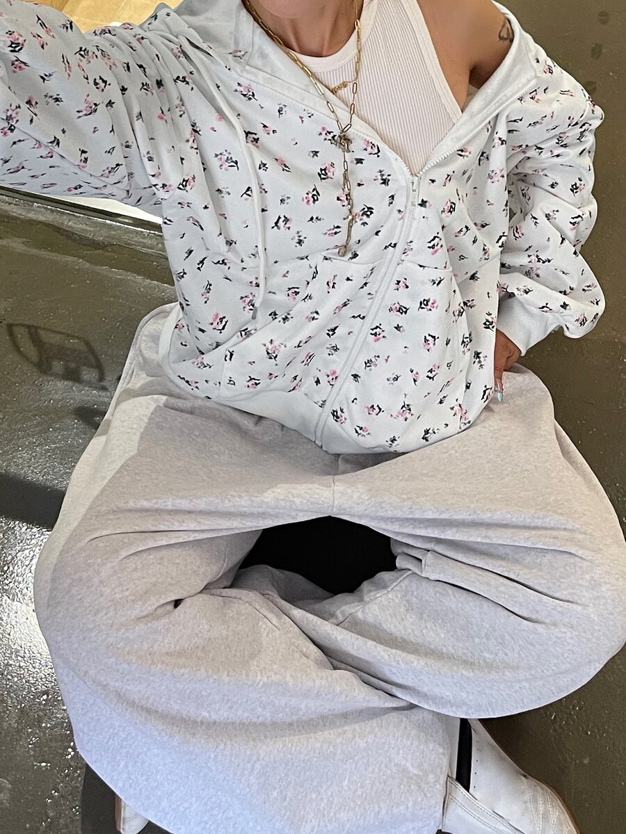 DAZY 女款春秋白色花卉滿版印花寬鬆大尺寸抽繩運動衫,休閒街頭風日常居家穿搭 - 白色 - 查看 1