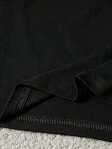 SHEIN 青少年女孩 2件組圓領夏季運動風黑色短袖T恤短褲套裝，適合海灘健身房運動、瑜伽、休閒穿搭，Y2K風格 - 黑色 - 查看 4
