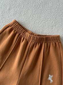 SHEIN 女童秋冬休閒極簡風針織純色刺繡圖案裝飾長袖羅紋收腰連帽上衣與前中線刺繡長褲2件套運動衫套裝 - 棕色 - 查看 8