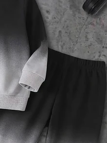 SHEIN 小男孩漸層漸變色 PARIS 字母圖案圓領運動衫與運動長褲套裝 - 彩色 - 查看 5
