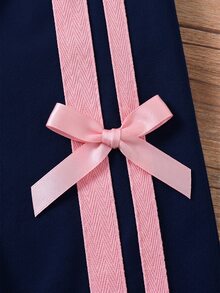SHEIN Sparklyn 女童運動休閒套裝，長袖海軍藍側邊飾帶、蝴蝶結設計，鬆緊腰長褲，秋冬款，適合搭配棉襖上學 - 藏蓝色 - 查看 5