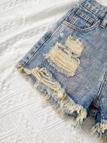 SHEIN Tween Girl Y2K Spring Summer Break Light Washed High Waist Ripped Raw Hem Denim Shorts With Raw Hem, Summer Beach Boho Vacation Shorts, Summer Concert Festival Casual Rave, Brunch Graduation - Medium Wash - View 4