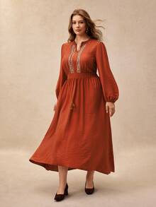 SHEIN LUNE CURVE 大尺碼女款法式優雅波希米亞風刺繡繩飾收腰A字洋裝，感恩節日常約會休閒早午餐秋季穿搭 - 棕色 - 查看 4