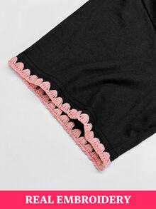 Lalippa 女款休閒街頭極簡舒適彩色花卉刺繡不對稱領上衣，舒適休閒不對稱領刺繡上衣 - 黑色 - 查看 7