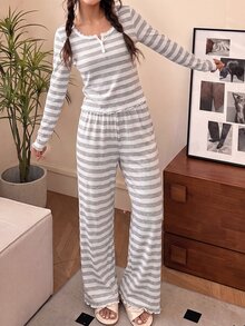 SHEIN Tween Girls Striped Pattern V-Neck Half-Button Scalloped Long Sleeve Pants Soft Comfortable Loungewear Pajama Set 2pcs - Multicolor - View 1
