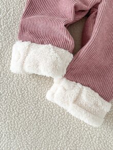 SHEIN Playful Pals 2件組女嬰可愛甜美粉白愛心毛絨抓絨套裝，長袖圓領加厚衛衣褲，適合生日派對、秋季、聖誕假期，羅紋設計 - 粉色 - 查看 13