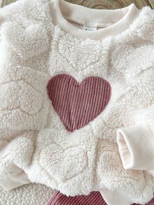 SHEIN Playful Pals 2件組女嬰可愛甜美粉白愛心毛絨抓絨套裝，長袖圓領加厚衛衣褲，適合生日派對、秋季、聖誕假期，羅紋設計 - 粉色 - 查看 7