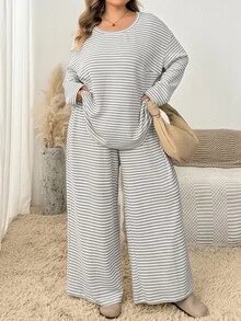 SHEIN CURVE+ 大尺碼條紋長袖上衣與長褲兩件套，休閒度假穿搭，女款秋季休閒套裝 - 杏色 - 查看 4
