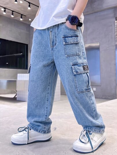 Genkimix Kids Vaqueros de mezclilla de pierna ancha con múltiples bolsillos en azul claro lavado para niños, de algodón puro con etiqueta tejida y parche, pantalones largos de pierna recta casual para la temporada de primavera/otoño de regreso a la escuela