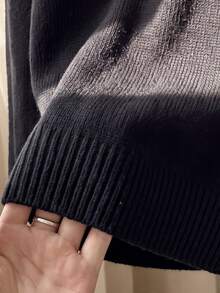 Rusticease Sweater Bergaris Hitam Putih dengan Kerah Kontras, Cocok untuk Kantor, Sehari-hari, Musim Gugur, Kasual, dan Preppy. - Hitam - View 4
