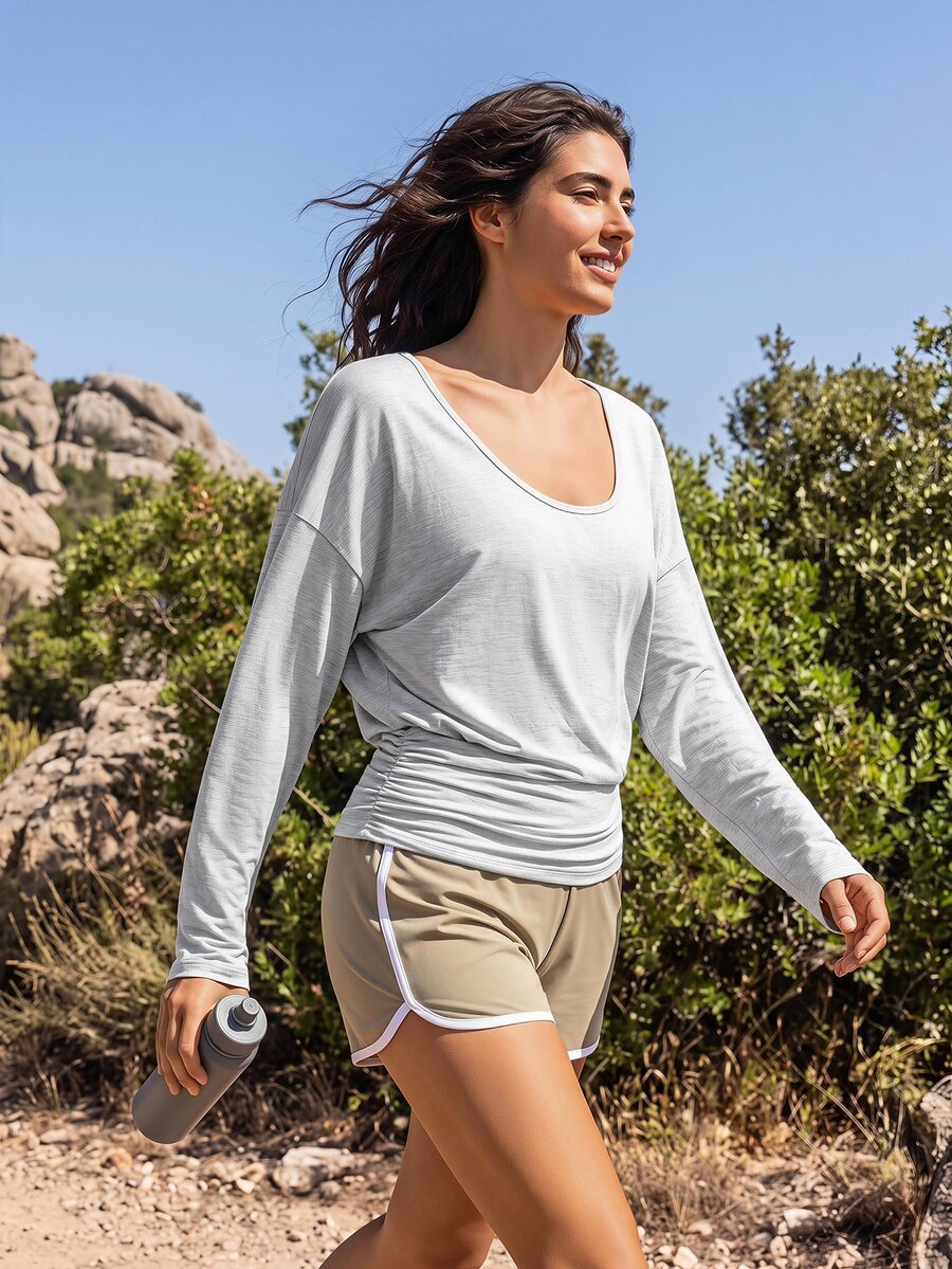 Exploreva Atasan Olahraga Outdoor Wanita Warna Polos Potongan Longgar Kerah Scoop Lebar Lengan Panjang - Light Grey - View 1