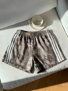 SHEIN 1pc Shorts With 4 White Stripe Sides, Classic Cool Withered Tree Branch Print, Suitable For Outing And Travel - Multicolor - View 3