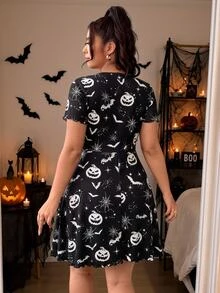 SHEIN EZwear Plus Size Everyday Casual Pumpkin Print Pleated Halloween Costume Dress - Black and White - View 2