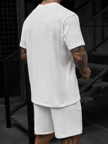 Manfinity CasualCool 男士舒適提花面料短袖圓領T恤與彈性腰抽繩短褲套裝，男士休閒度假、派對、聚會、日常辦公、極簡商務、山本風格T恤套裝，適合個人穿著或作為送給朋友的禮物 - 白色 - 查看 7