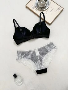 Napfluff 1 Set Light Gray Lace Patchwork Women's Underwire Bra And Lace Patchwork Triangle Panty Set - Black - View 2