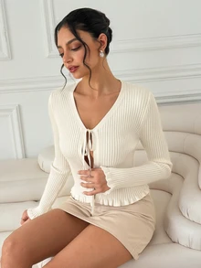 SHEIN Cardigan Rajut Wanita Warna Krem Putih Lembut dengan Detail Rumbai dan Hiasan Pita, Jaket Pendek Slim Fit Kasual Manis Gaya Prancis, Cocok untuk Perjalanan, Kencan, Liburan, dan Gaya Jalanan - Krem - View 6